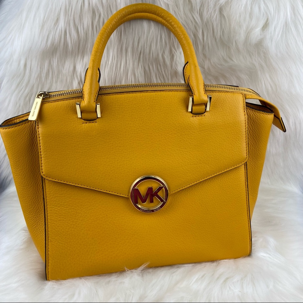 COPY - MICHAEL KORS HUDSON SATCHEL